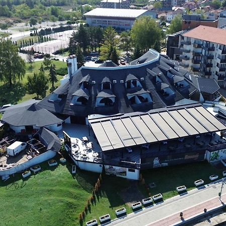 Prenociste Srebrno Jezero Hotel เวลิโก กราดิชเต ภายนอก รูปภาพ
