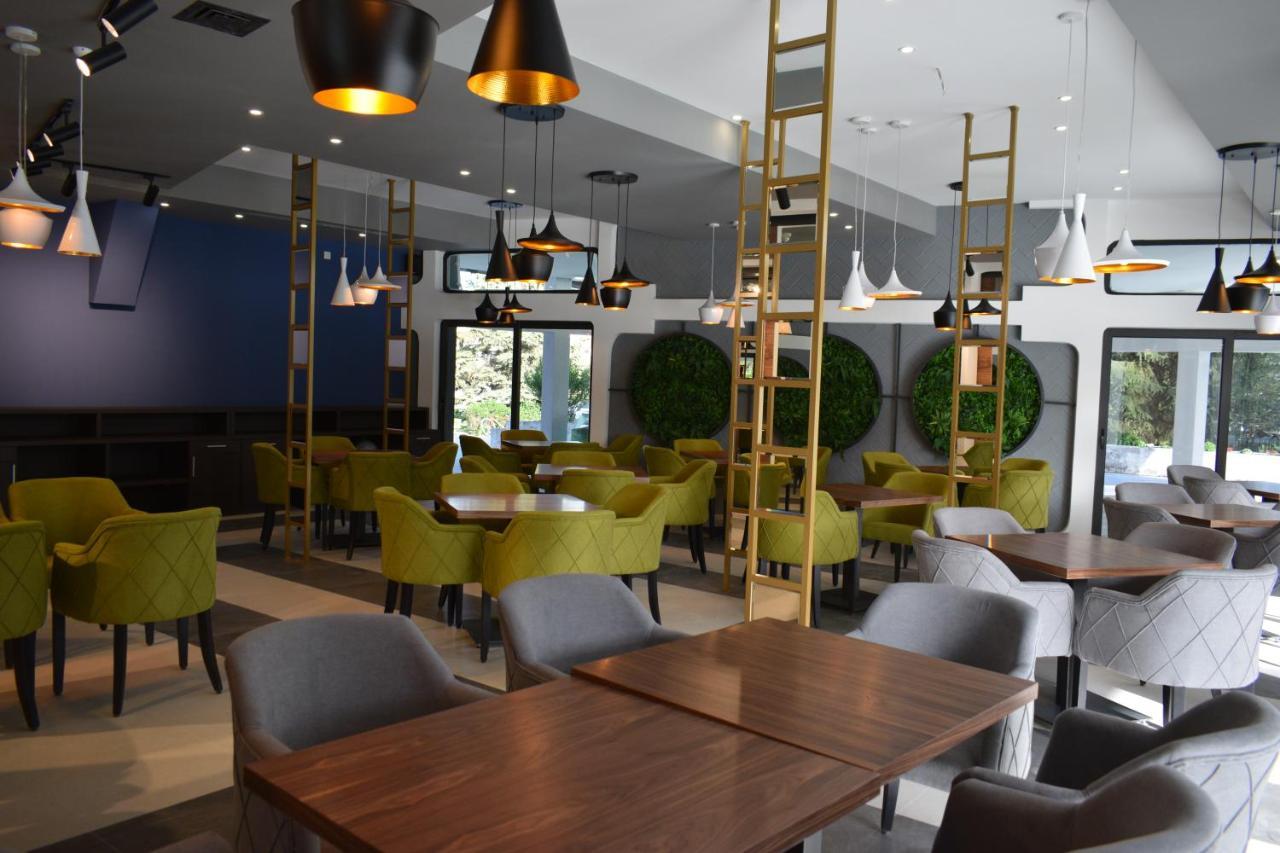 Prenociste Srebrno Jezero Hotel เวลิโก กราดิชเต ภายนอก รูปภาพ