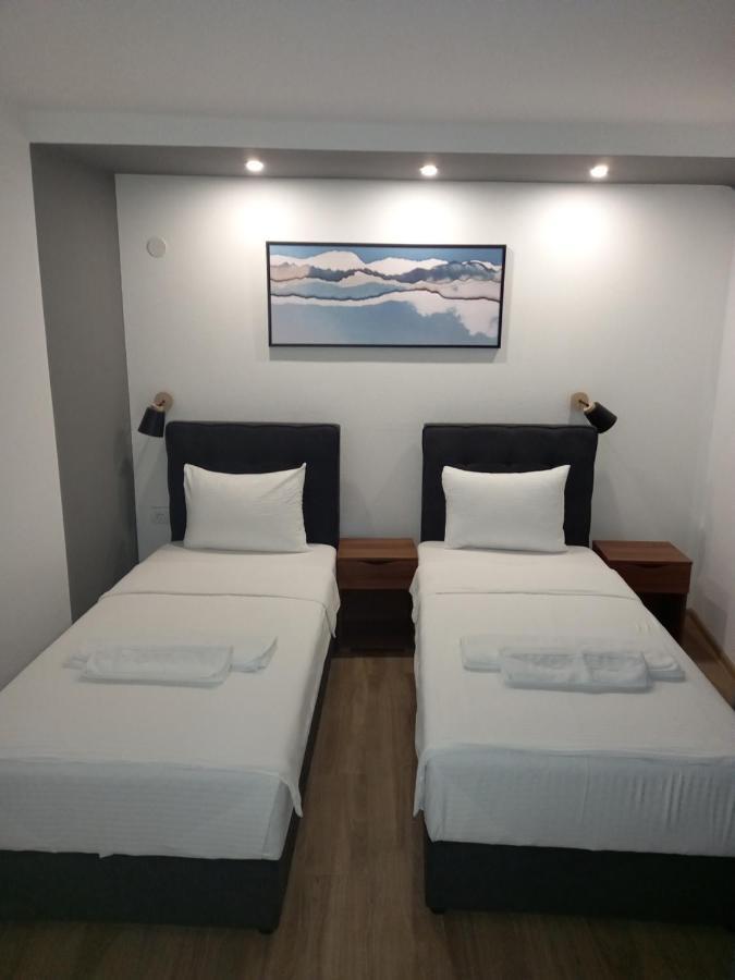 Prenociste Srebrno Jezero Hotel เวลิโก กราดิชเต ภายนอก รูปภาพ